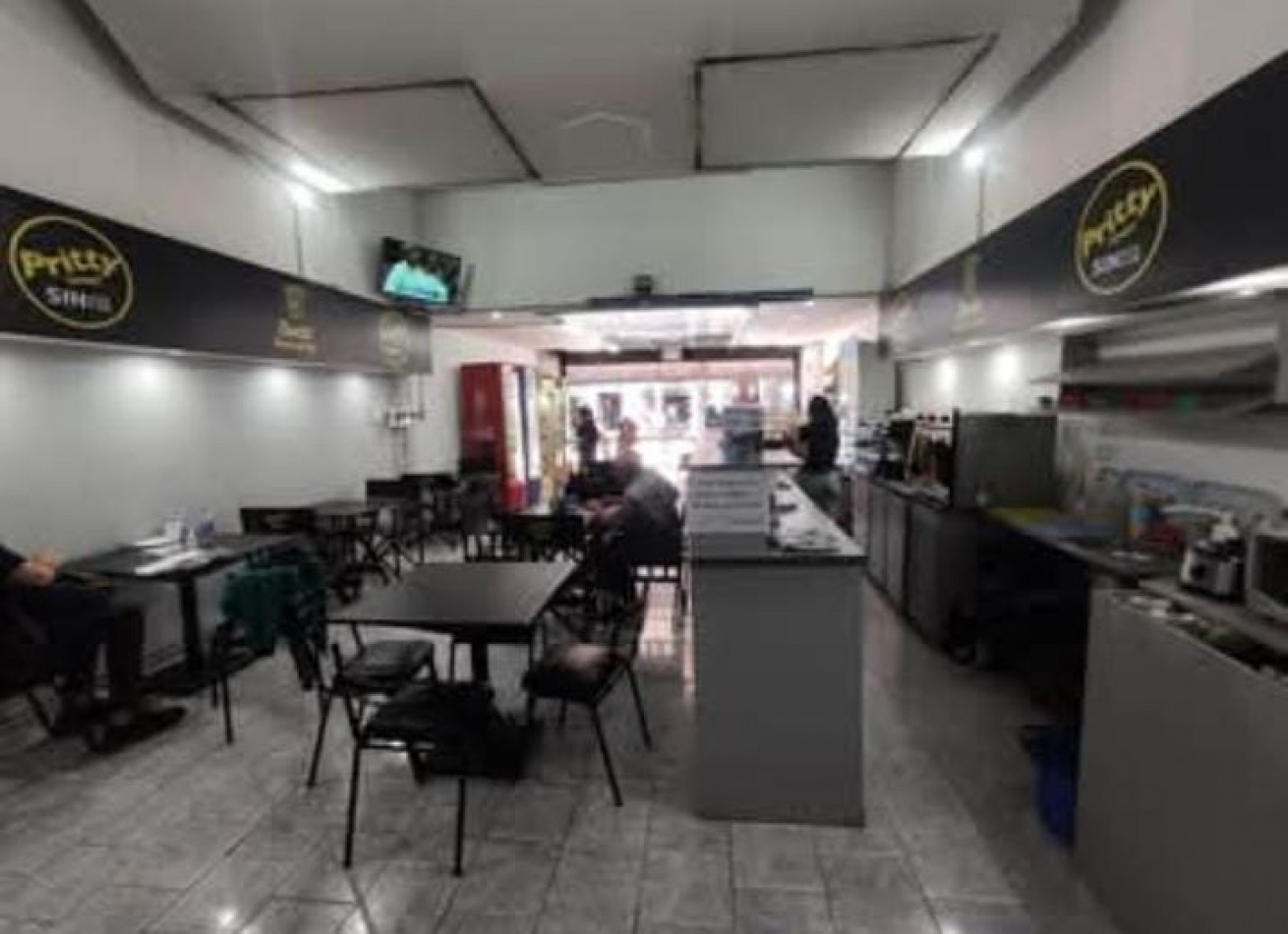 Centro Colon 145 Entre Gral Paz y Rivera Indarte 164 m de Superficie