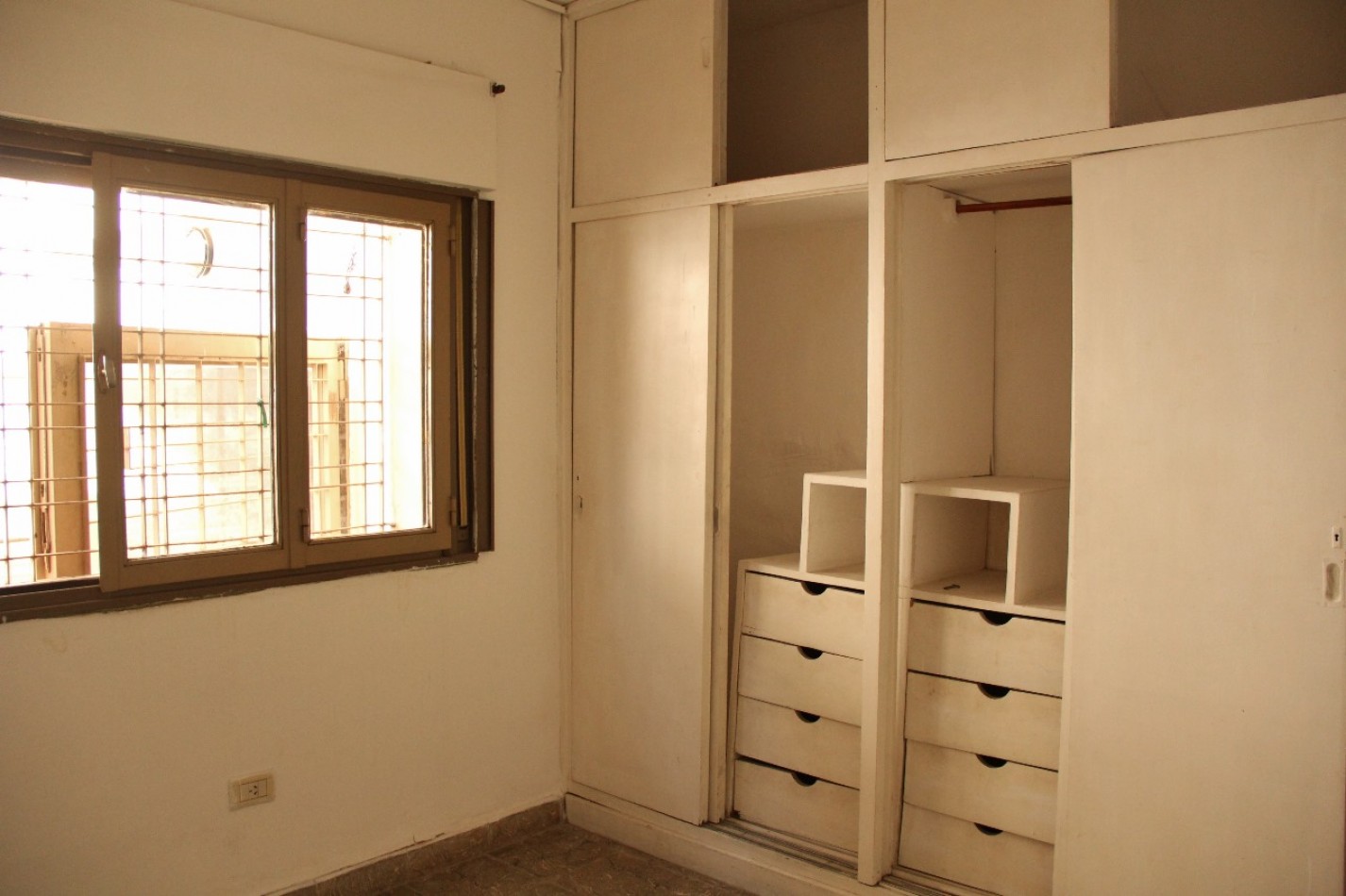 Altos de Villa Cabrera casa de 2 dormitorios + departamento de 2 dormitorios a metros del Cordoba Shopping